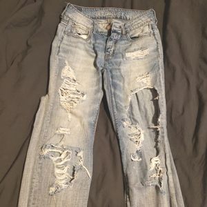 AE EUC straight leg distressed 'mom' jean